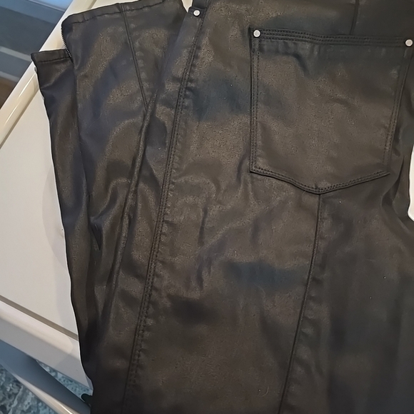 White House Black Market Women's 14 Faux Leather The Skinny Ankle Zip Pants NWT - Picture 3 of 6